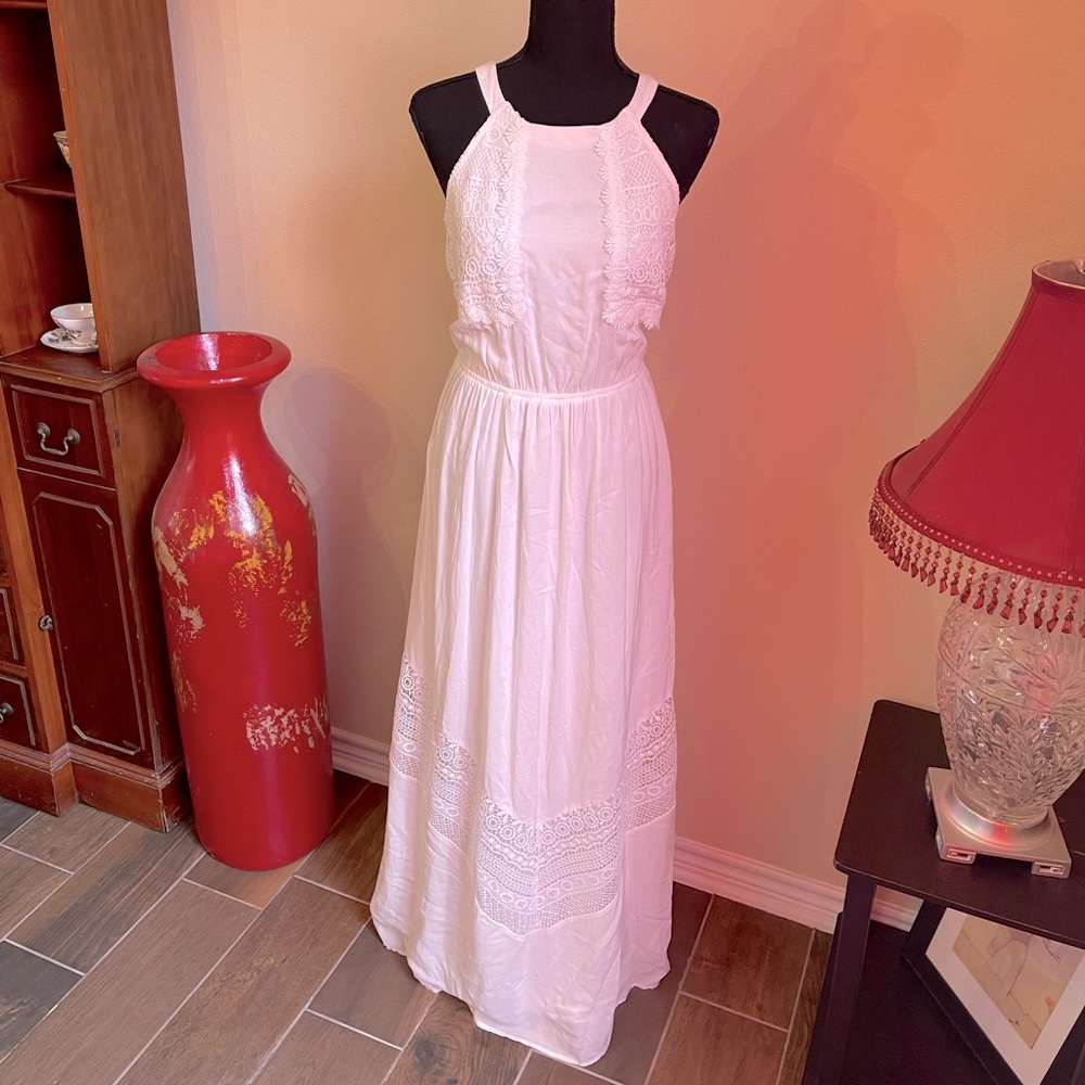 Native brand, size Large, White long sundress